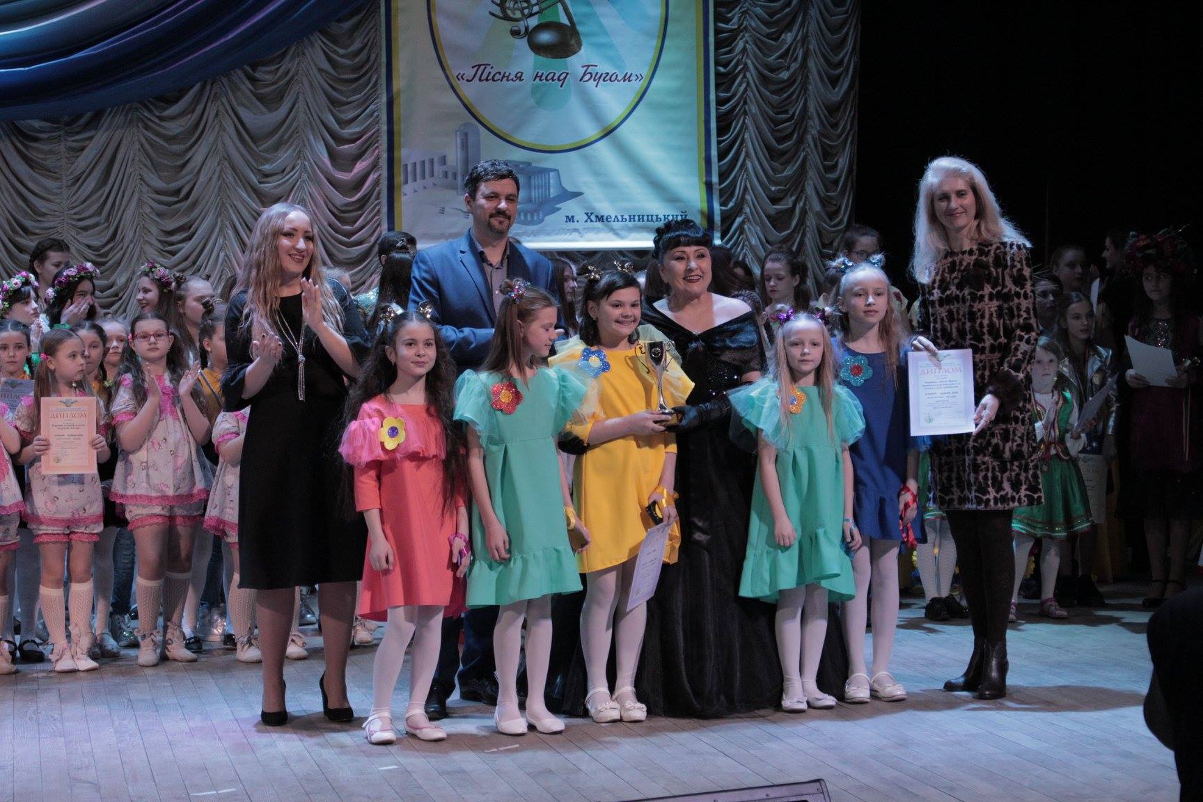 29884278 1973725122700401 1326453870 o