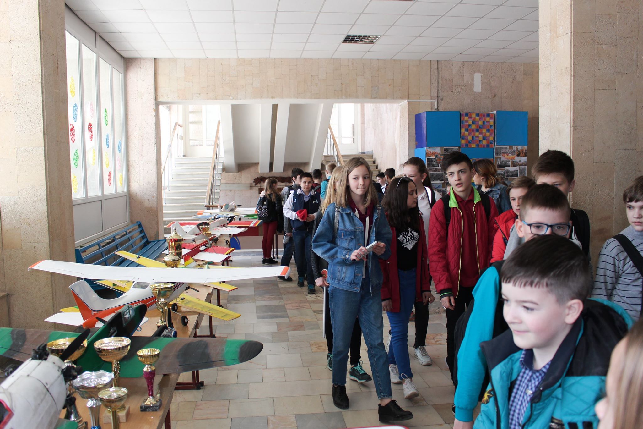 30652405 1992715397468040 728063627449335808 n