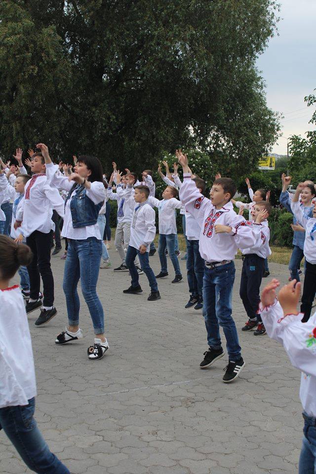 33207304 2054375044635408 1623082275895771136 n