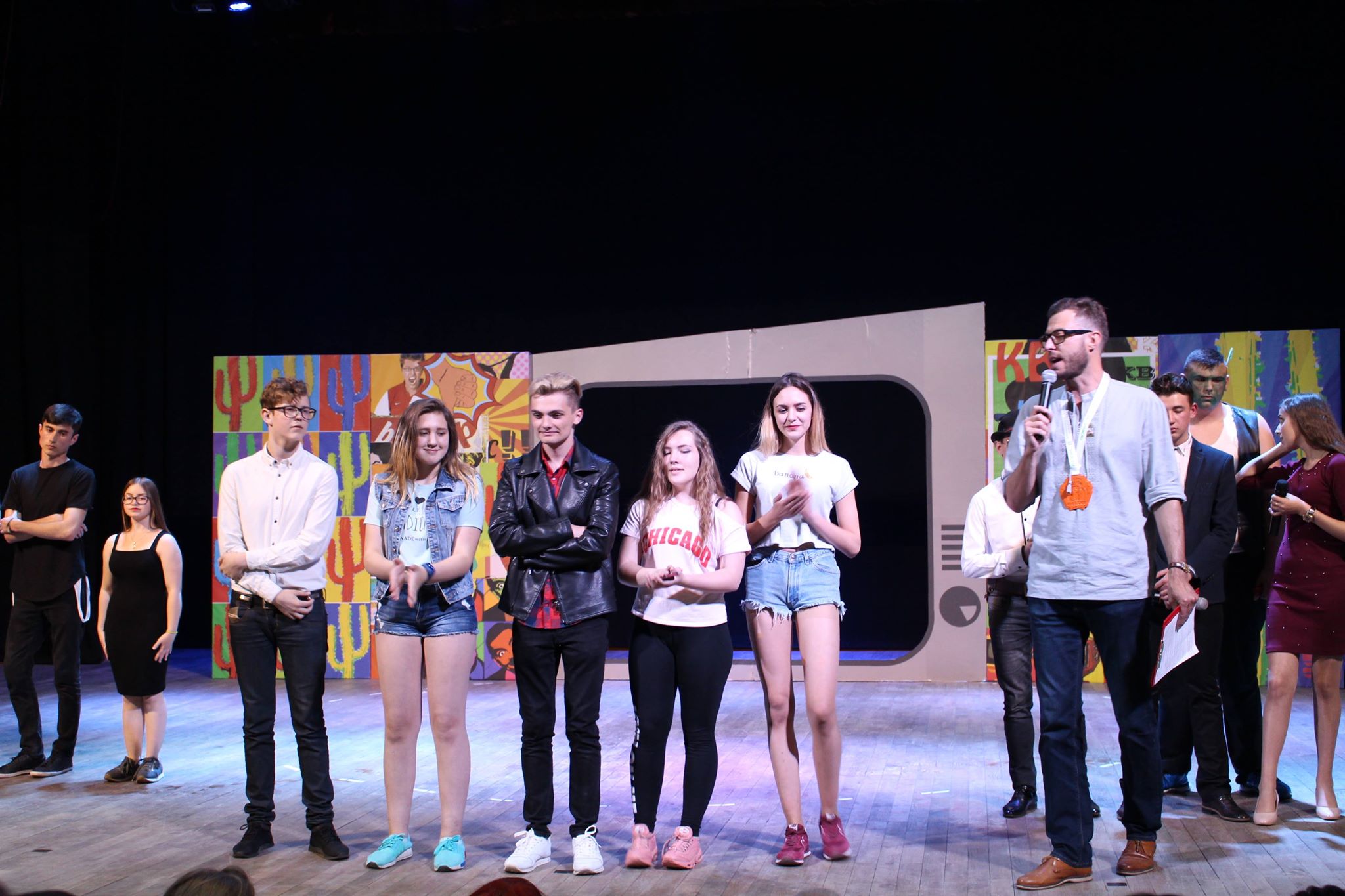 33422675 2054379864634926 696337305329205248 n